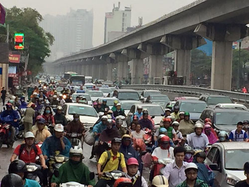 Cấm xe máy ngoại tỉnh vào Hà Nội: &#34;Không công bằng&#34; - 1