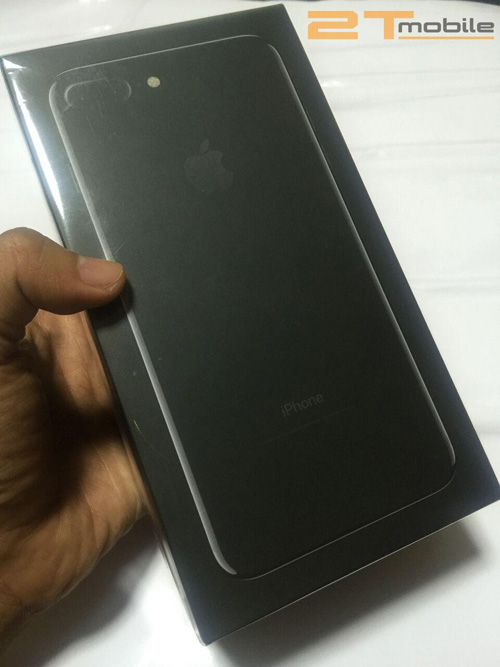 iPhone 7 Plus Jet Black đầu tiên về Việt Nam giá 89 triệu đồng - 3