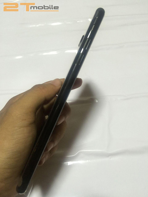 iPhone 7 Plus Jet Black đầu tiên về Việt Nam giá 89 triệu đồng - 7