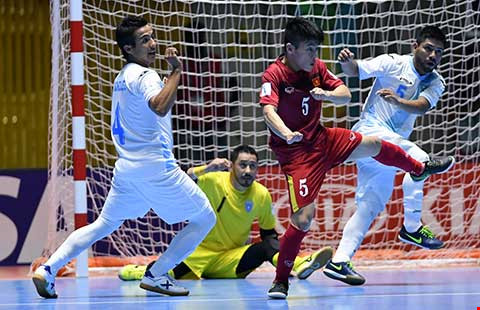 ‘Cậu út’ Futsal ngồi mâm trên - 1