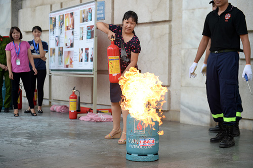 Cận cảnh trang thiết bị PCCC hiện đại nhất thế giới ở HN - 11