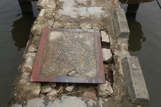 Hàng chục người vĩnh viễn ra đi tại cầu “vĩnh biệt” - 10