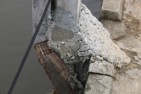 Hàng chục người vĩnh viễn ra đi tại cầu “vĩnh biệt” - 14