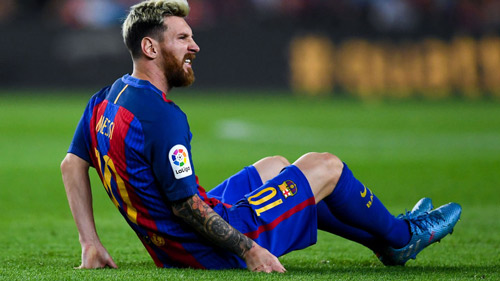 Messi rách cơ háng, có thể nghỉ trận gặp Man City - 1