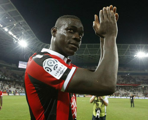 "Nổ súng" liên tiếp, Balotelli trở lại ngoạn mục - 2