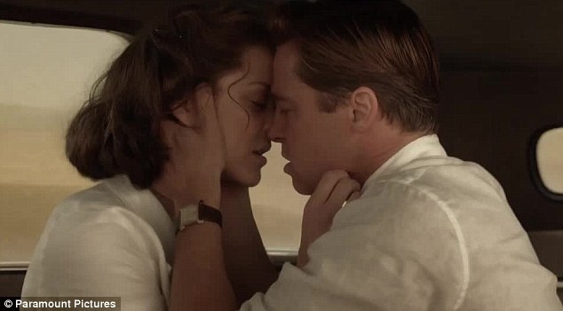 "Người thứ 3" trong vụ ly hôn của Brad Pitt đang mang thai? - 3