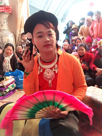 Vẻ đẹp hút hồn của cậu đồng nổi tiếng xứ Thanh - 7