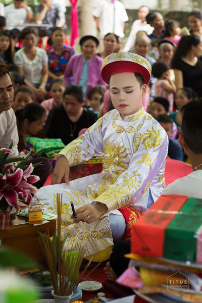 Vẻ đẹp hút hồn của cậu đồng nổi tiếng xứ Thanh - 8