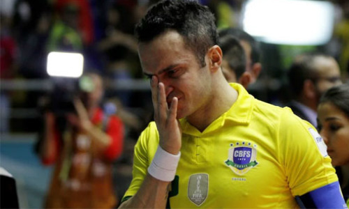 Tin HOT tối 23/9: Sao MU đồng lòng vì Mourinho - 3