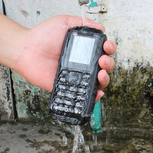 Cháy hàng dế "độc" siêu bền chống nước, pin dùng 20 ngày - 2