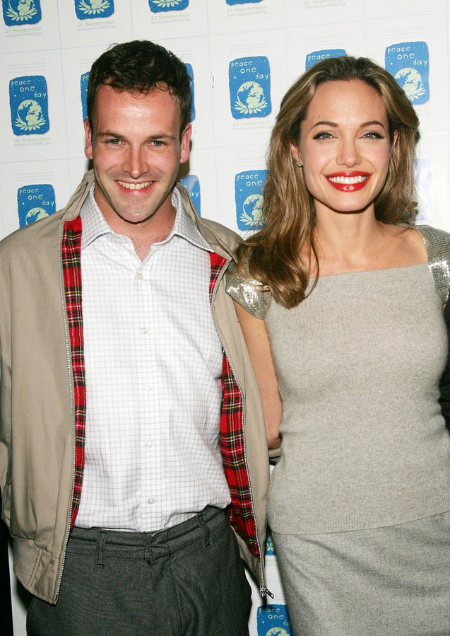 3 người chồng đặc biệt trong cuộc đời của Angelina Jolie - 1