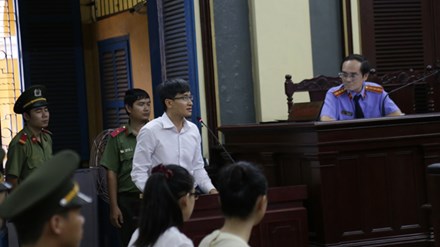 Nếu có "hợp đồng tình ái", đại gia và HH có phạm tội? - 1