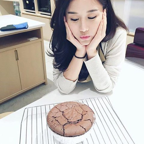 Ba cặp chị em “nhà người ta” xinh, giàu và giỏi - 9