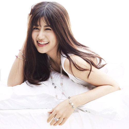 Ba cặp chị em “nhà người ta” xinh, giàu và giỏi - 10