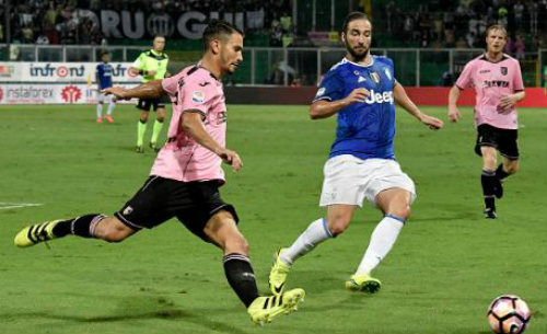 Palermo - Juventus: May mắn đồng hành - 1