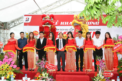 Bridgestone chính thức khai trương trung tâm dịch vụ chăm sóc lốp xe du lịch tại Bắc Ninh - 1