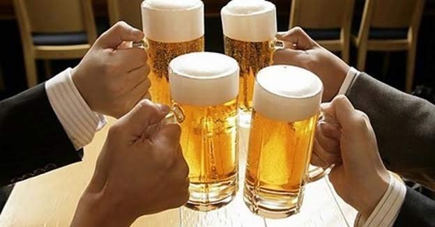Đàn ông Việt Nam uống bia rượu nhiều nhất thế giới - 1