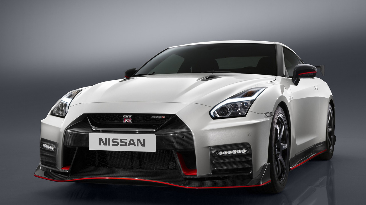 Nissan GT-R Nismo 2017 chính thức chốt giá bán - 4