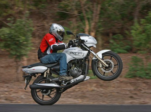 Top 7 môtô 200cc giá mềm khiến phái mạnh việt thèm