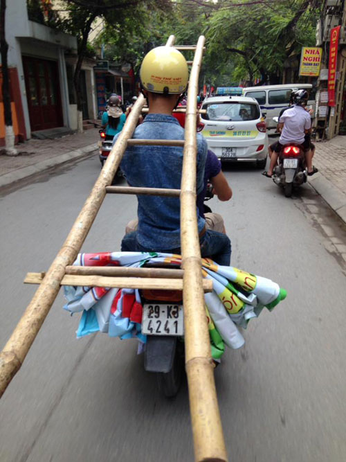 Sau 2 vụ chết người, &#34;máy chém&#34; vẫn nghênh ngang trên phố - 10