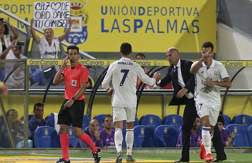 Real Madrid: "Triệu chứng lạ" của Ronaldo - 1