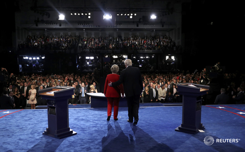 Tranh luận trực tiếp: Bà Clinton phản đòn, lấn lướt Trump - 5