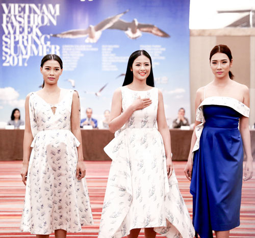 Hé lộ những thiết kế từ Vietnam Fashion Week 2017 - 1