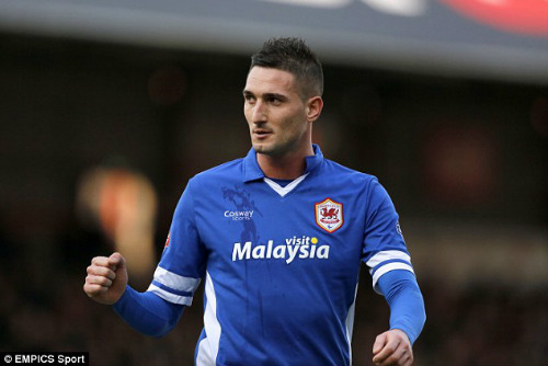 Tin HOT tối 29/9: Cựu sao Chelsea bị nghi ăn “tiền bẩn” - 2