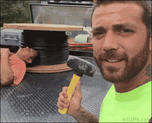 Ảnh động: Quá "thốn" khi ngủ mà lũ bạn còn thức - 5