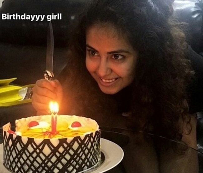 Hình ảnh mới nhất trong tiệc sinh nhật mừng tuổi 20 của Avika Gor.
