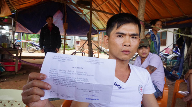 TNGT 4 người chết ở Kon Tum: Rắc rối cứu mình trước HIV - 1