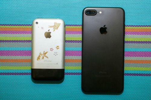 Từ iPhone đầu tiên đến iPhone 7 Plus: Apple đã lột xác thế nào? - 9