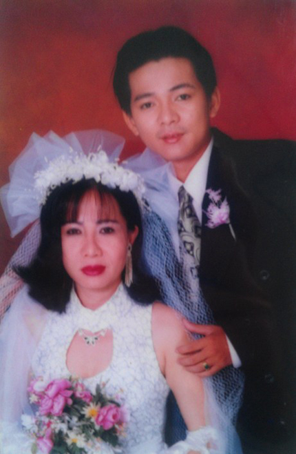 Vợ bị chê vừa già vừa xấu, Phan Hiển dẫn đầu top sao nam đáp trả đanh thép - 8