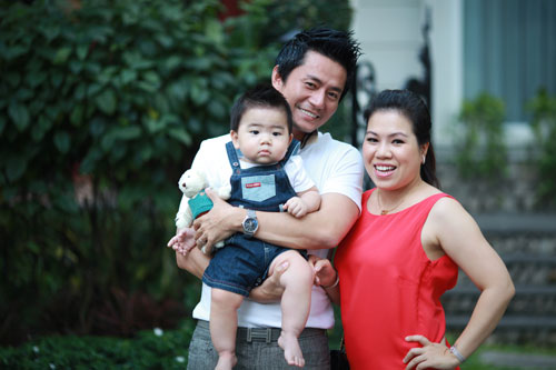 Vợ bị chê vừa già vừa xấu, Phan Hiển dẫn đầu top sao nam đáp trả đanh thép - 4