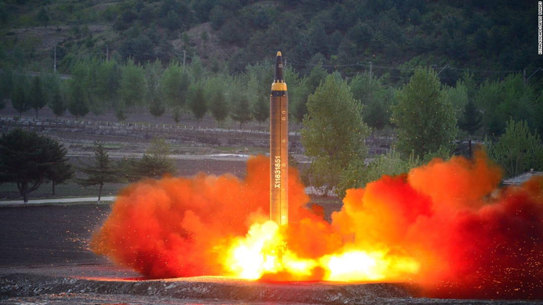 Triều Tiên lần đầu tuyên bố bắn thành công tên lửa liên lục địa - 1