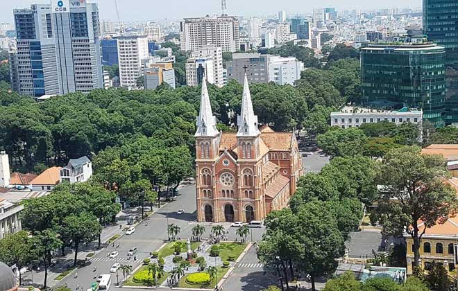 Ngắm Nhà thờ Đức Bà 140 năm tuổi ở Sài Gòn trước ngày trùng tu - 1