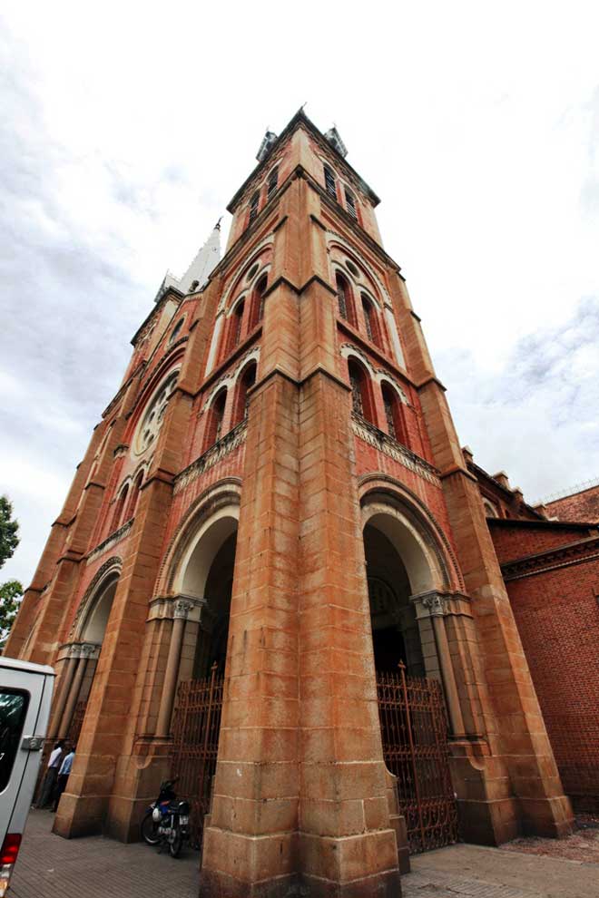 Ngắm Nhà thờ Đức Bà 140 năm tuổi ở Sài Gòn trước ngày trùng tu - 6