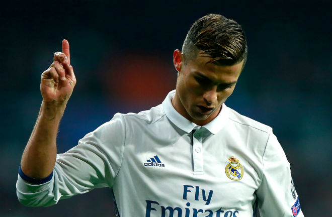Ronaldo ảo tưởng sức mạnh: “Ông trùm” Real ra tay dẹp loạn - 1