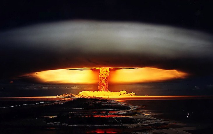 Loại bom kì dị của Mỹ chỉ giết người, không phá nhà cửa - 1