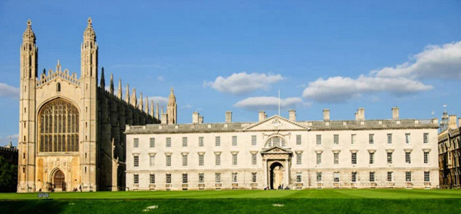 &nbsp;5. Đại học Cambridge (Anh). Thành lập năm 1209, có số lượng sinh viên khoảng 19.660. Cựu sinh viên nổi tiếng: Isaac Newton, nhà nghiên cứu tự nhiên Charles Darwin, nhà thơ lớn thế kỷ 19 Lord Byron.