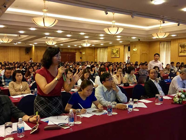 Tặng món quà nhỏ, phải xuất… 300 hóa đơn - 1