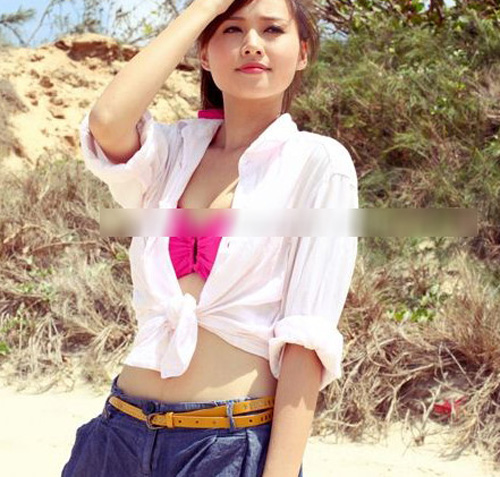 Người đẹp Việt tưởng sexy nhưng "không dám" mặc bikini đi biển - 10