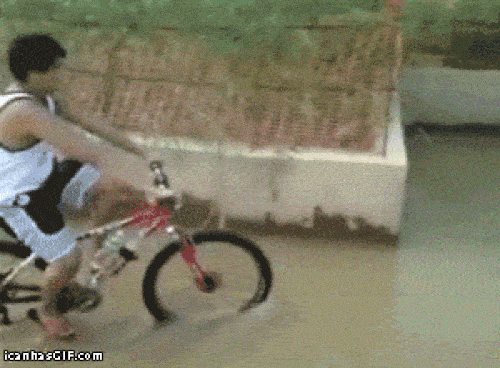 Ảnh động: Những tình huống trớ trêu của các "cua-rơ" - 9