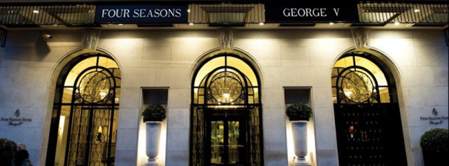 9. Khách sạn Four Seasons Hotel George V (Paris- Pháp): Giá mỗi đêm: $ 15.500 (Khoảng 350 triệu VNĐ)
