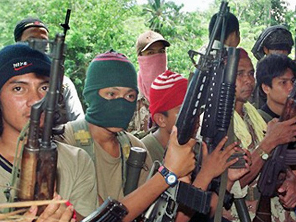 Danh tính 2 con tin người Việt bị khủng bố Abu Sayyaf sát hại - 1