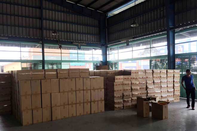 Bí mật trong hai container tại cảng Cát Lái - 2