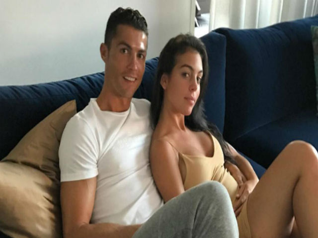 Ronaldo giở thói vũ phu, đấm bạn gái mang bầu tím mắt?