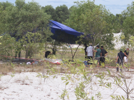 Thi thể bé trai mất tích ở Quảng Bình có nhiều vết đâm nghi bị sát hại - 1