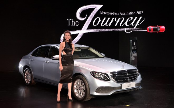 Ngắm dàn mỹ nữ tại triển lãm Mercedes-Benz Fascination 2017 - 7