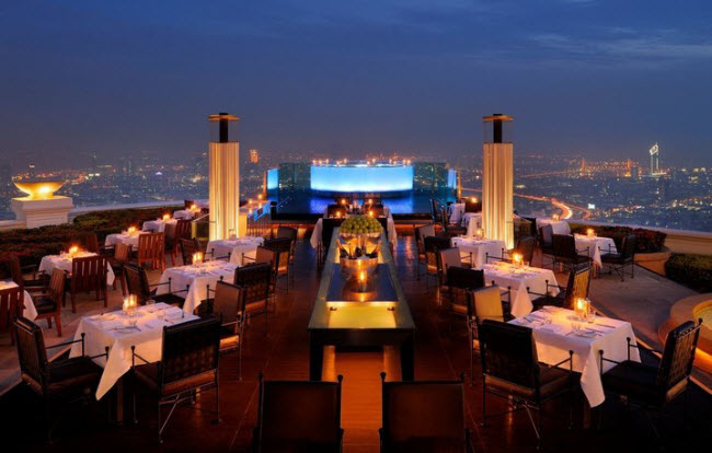 Sirocco, Thái Lan: Nhà hàng ở thành phố Bangkok phục các thực khách ở ngoài trời trên tầng 63 của tòa tháp Lebua.